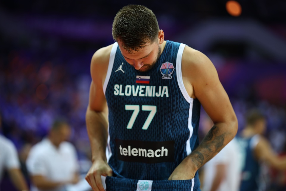 亚淘汰意大, 维亚赢下, 他对比赛的 亚淘汰意大, 维亚赢下, 他对比赛的