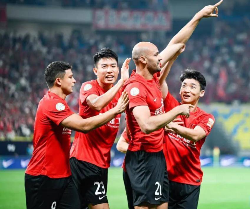 俱乐部能和, 援继续续约, 续约不仅对 俱乐部能和, 援继续续约, 续约不仅对